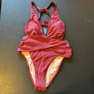 NWT Cupshe Dusty Rose Unique One Piece Swimsuit Large‎